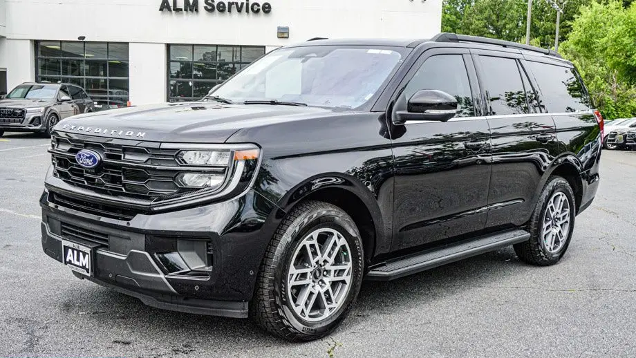 2025 Ford Expedition Active
