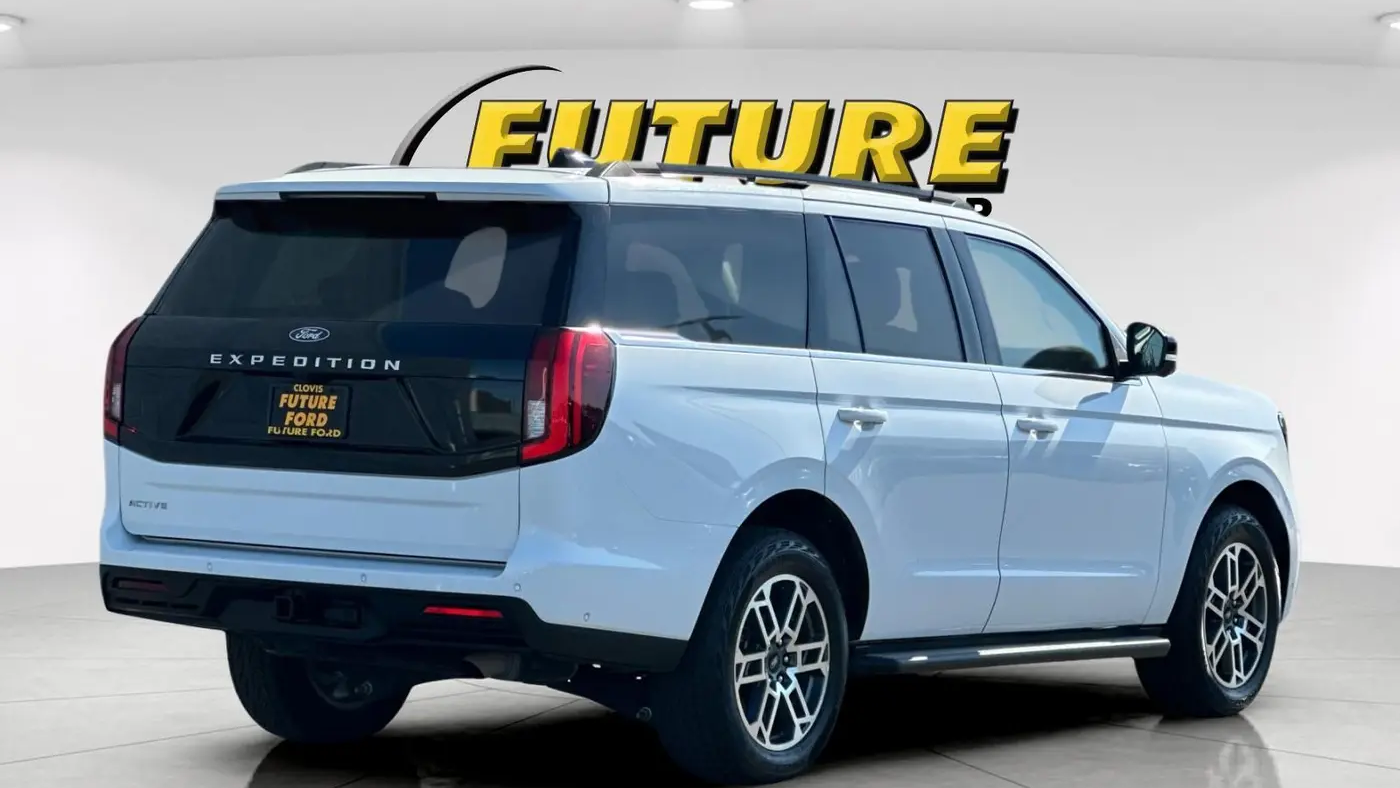 2025 Ford Expedition Active
