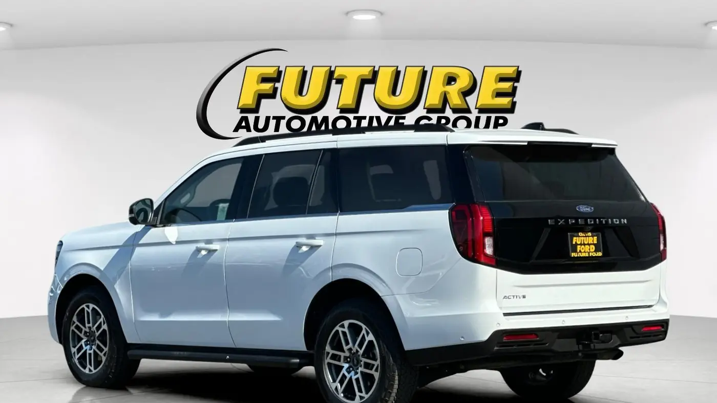 2025 Ford Expedition Active