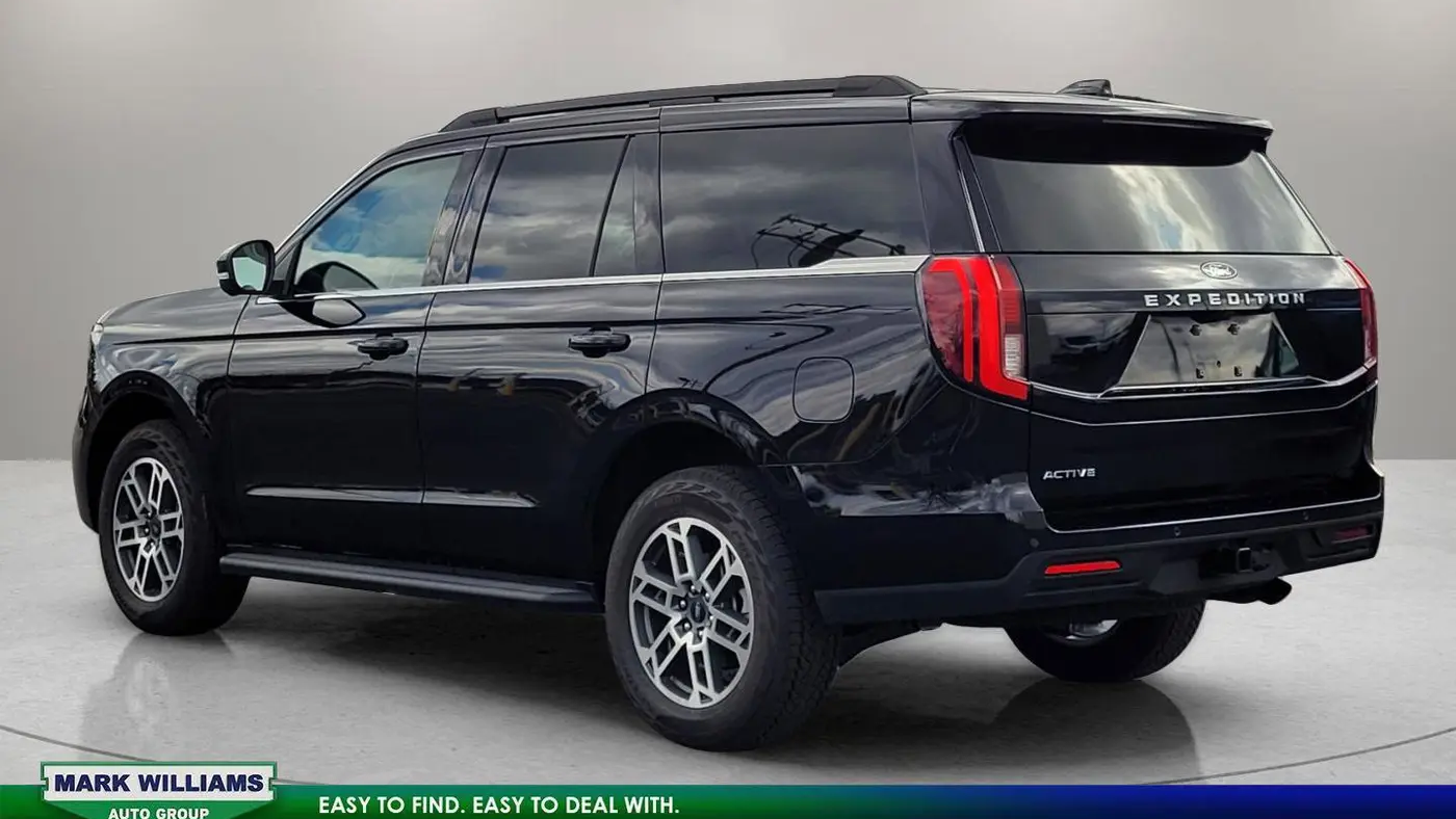 2026 Ford Expedition Active