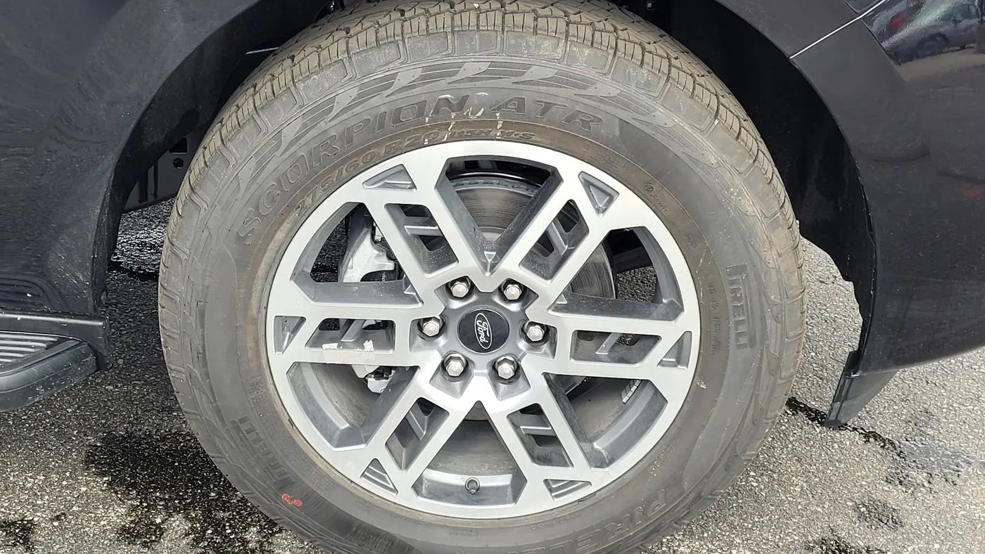 2026 Ford Expedition Active