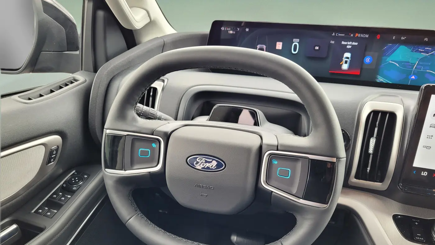 2026 Ford Expedition Active