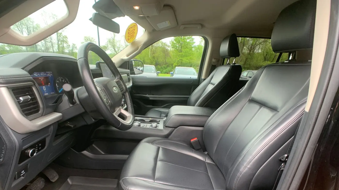 2023 Ford Expedition XLT