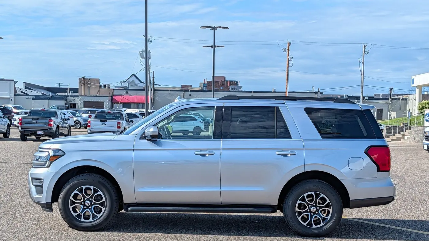 2024 Ford Expedition XLT