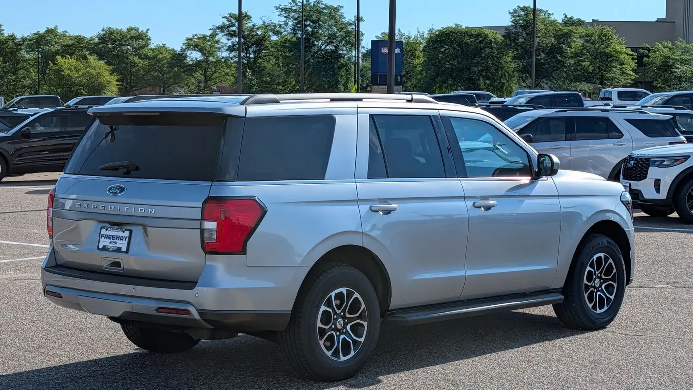 2024 Ford Expedition XLT