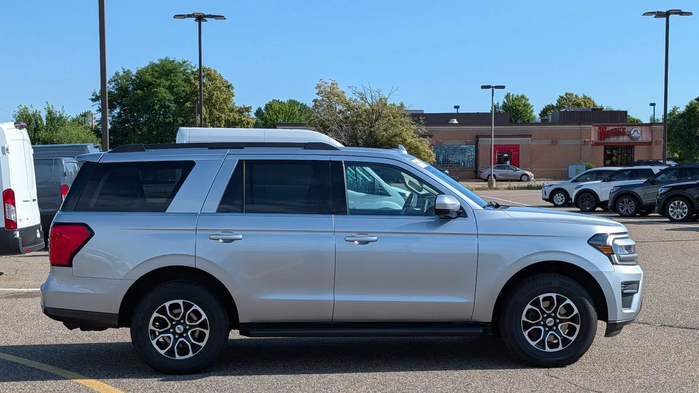 2024 Ford Expedition XLT