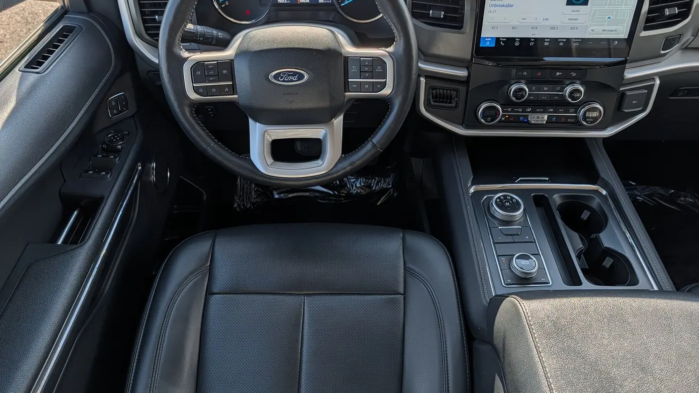 2024 Ford Expedition XLT