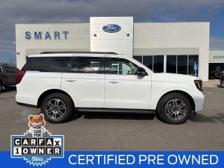 2025 Ford Expedition with Oxford White Exterior