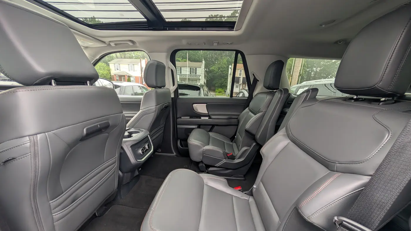 2025 Ford Expedition Active