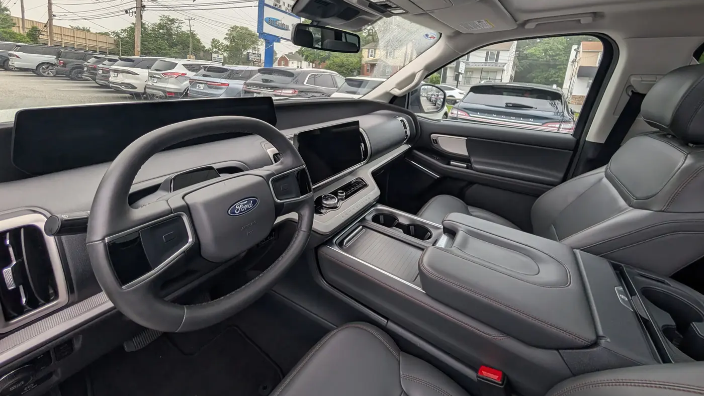 2025 Ford Expedition Active