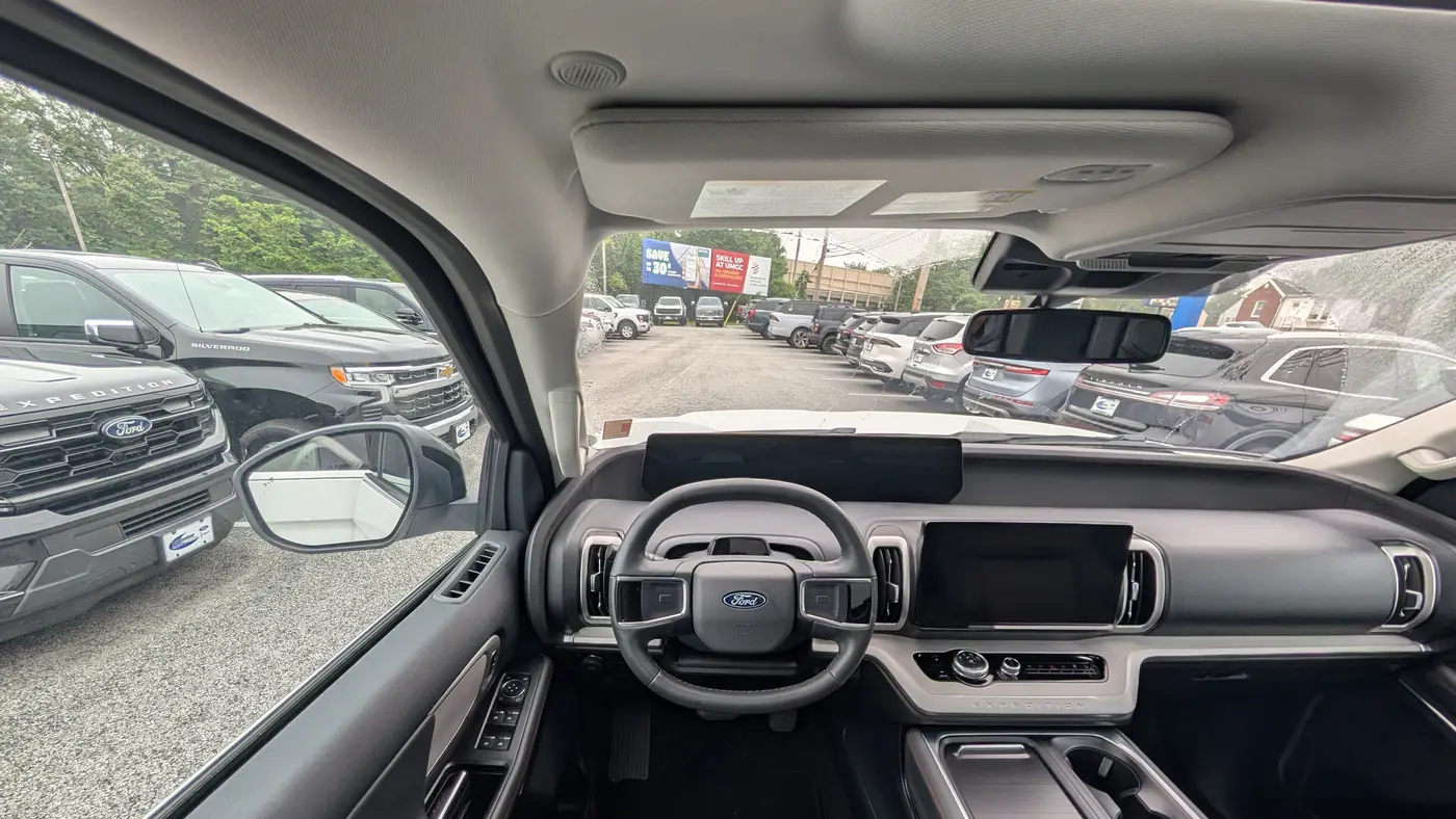2025 Ford Expedition Active