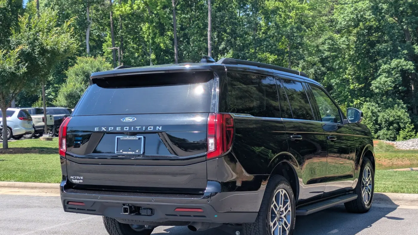 2025 Ford Expedition Active