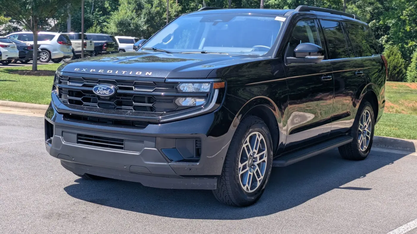 2025 Ford Expedition Active