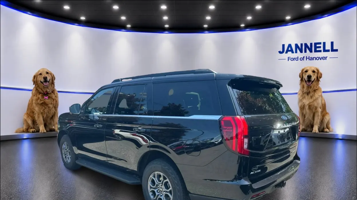 2025 Ford Expedition Active