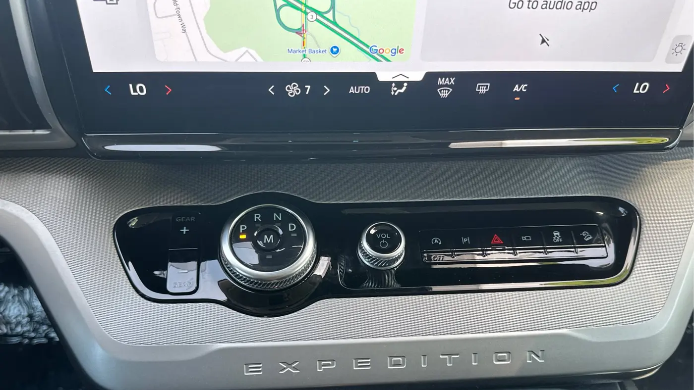 2025 Ford Expedition Active