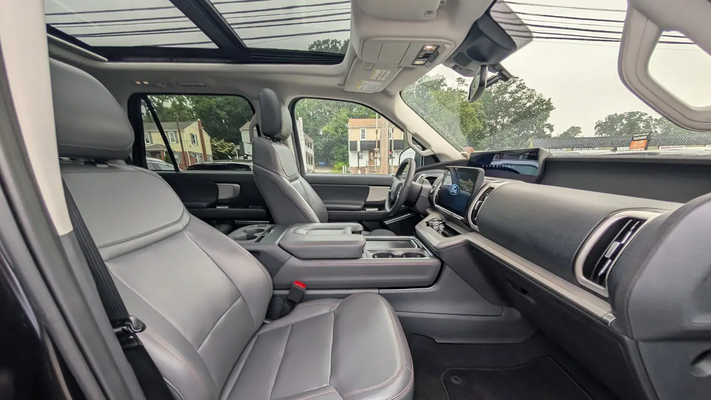 2025 Ford Expedition Active