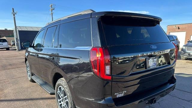 2025 Ford Expedition Active