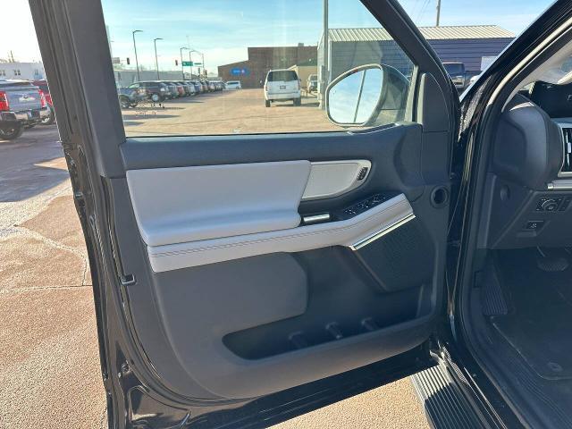 2025 Ford Expedition - $58,900