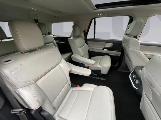 2025 Ford Expedition - $52,900