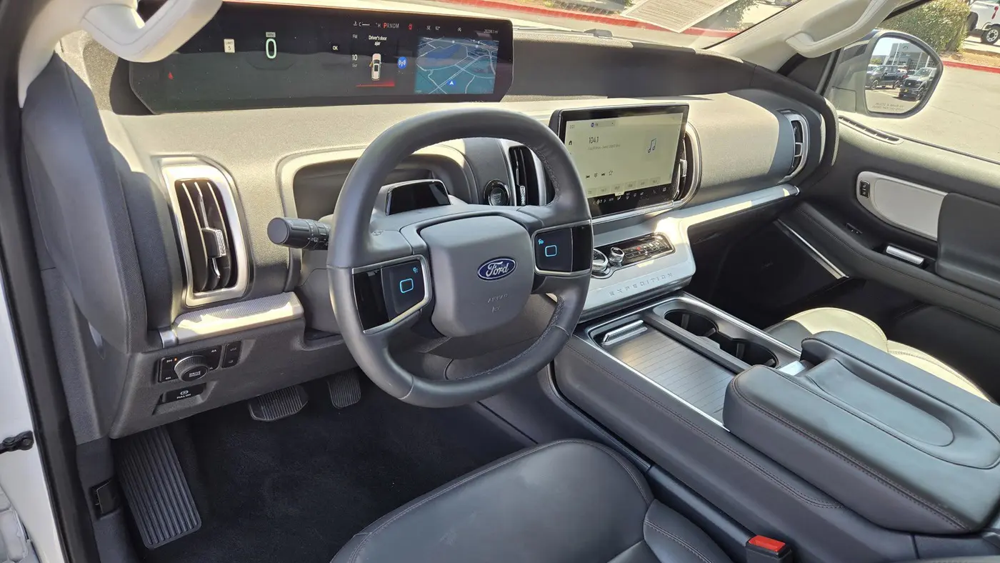 2025 Ford Expedition Active