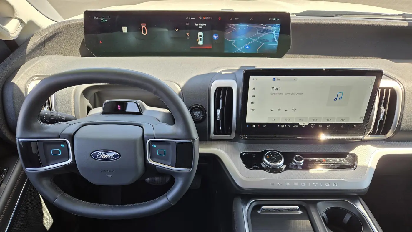 2025 Ford Expedition Active