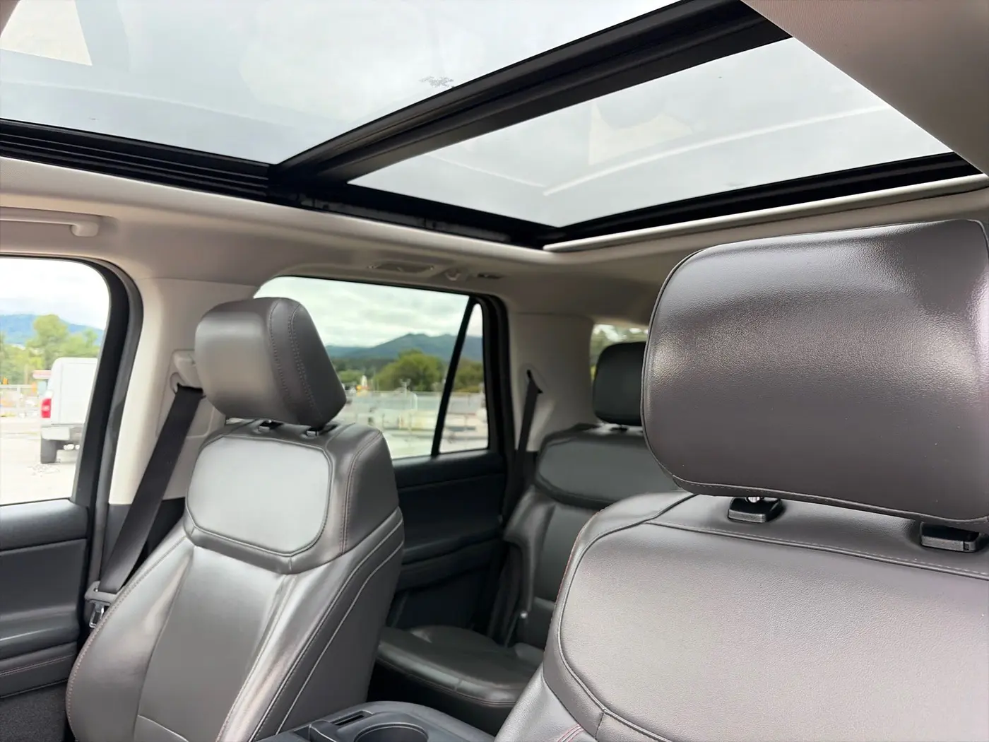 2025 Ford Expedition - $55,700