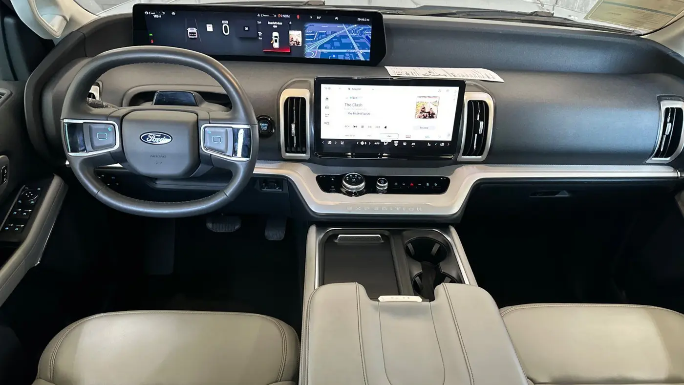 2025 Ford Expedition Active