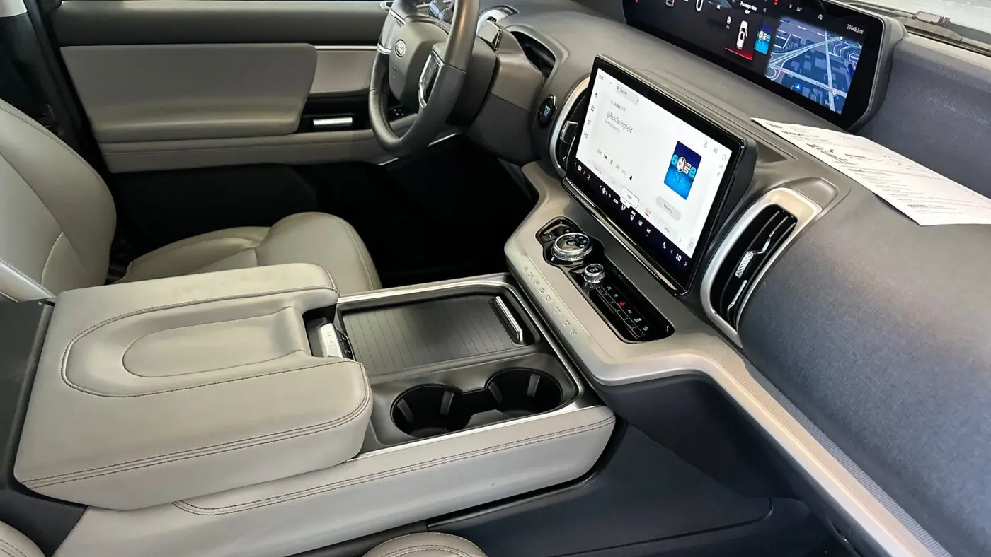 2025 Ford Expedition Active