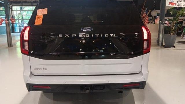 2025 Ford Expedition Active