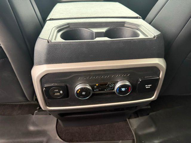2023 Ford Expedition - $30,900