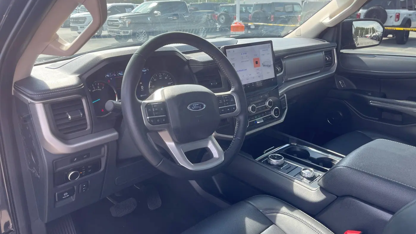 2024 Ford Expedition XLT