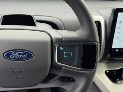 2025 Ford Expedition 4X4 Active 4DR SUV