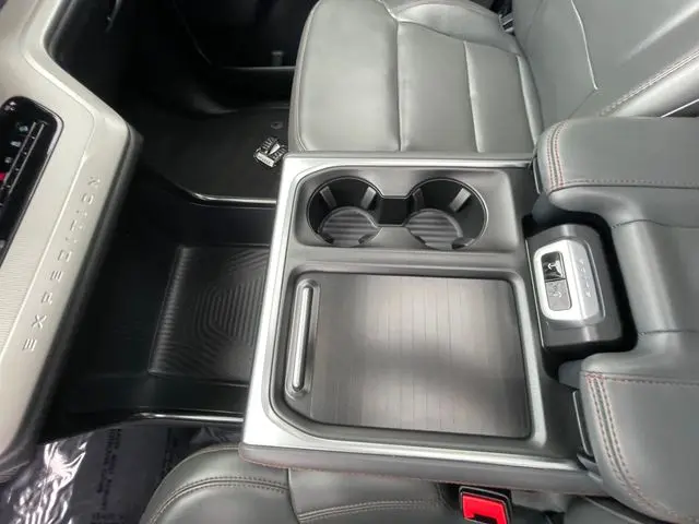 2025 Ford Expedition - $57,900