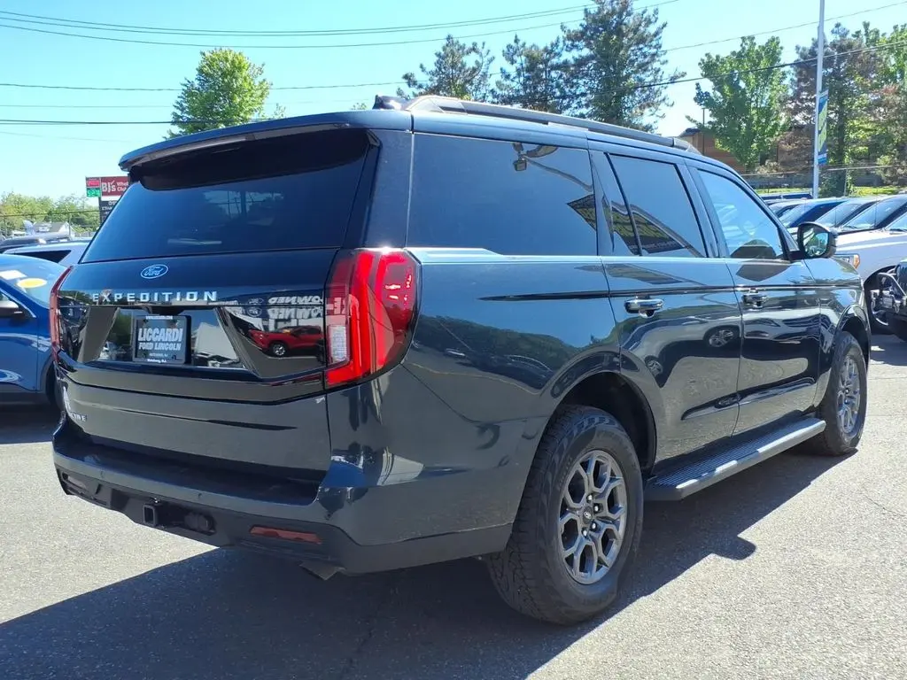 2025 Ford Expedition - $53,395