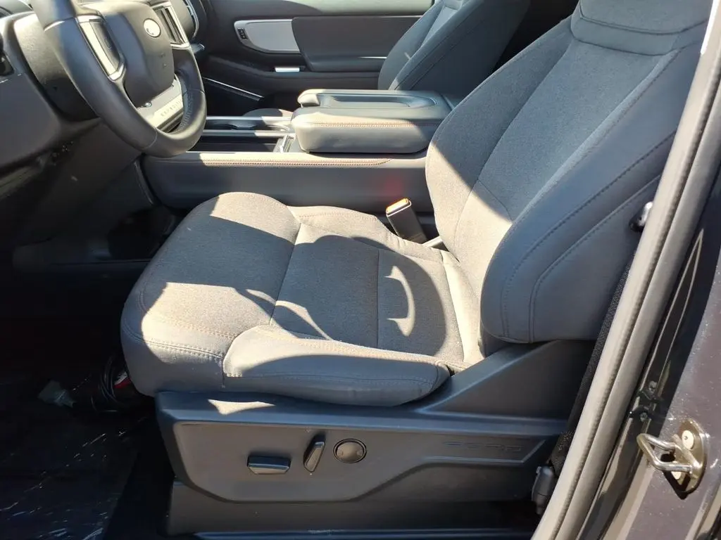 2025 Ford Expedition - $53,395