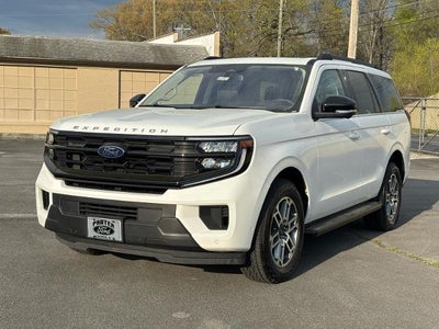 2025 Ford Expedition 4X4 Active 4DR SUV
