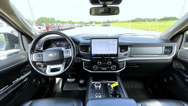 2023 Ford Expedition XLT