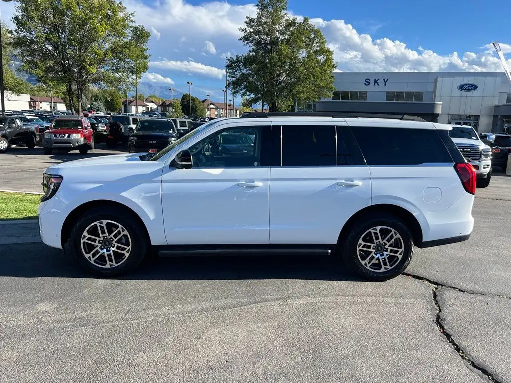 2025 Ford Expedition - $53,998