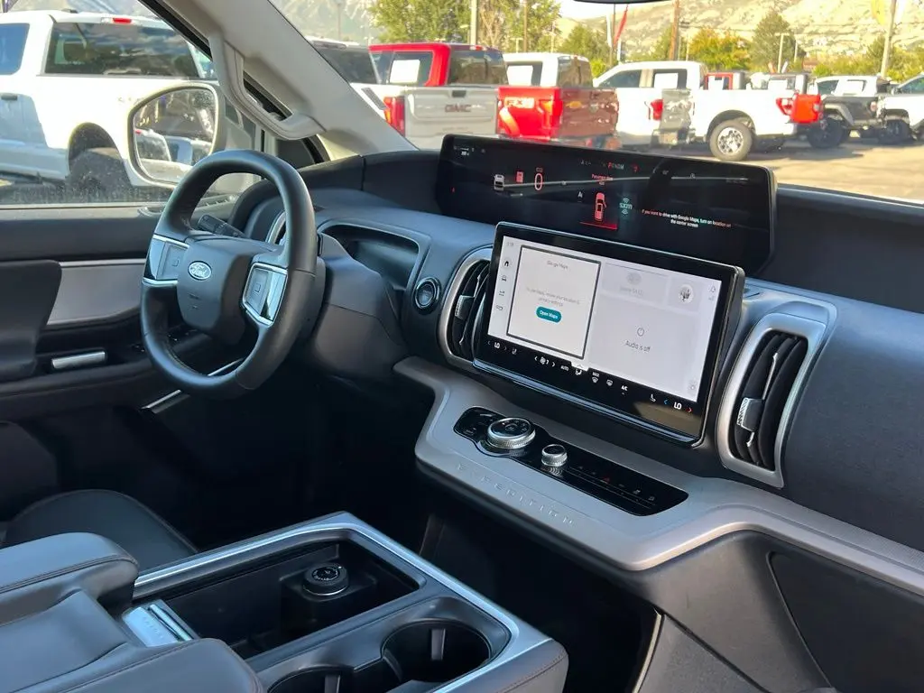 2025 Ford Expedition - $53,998
