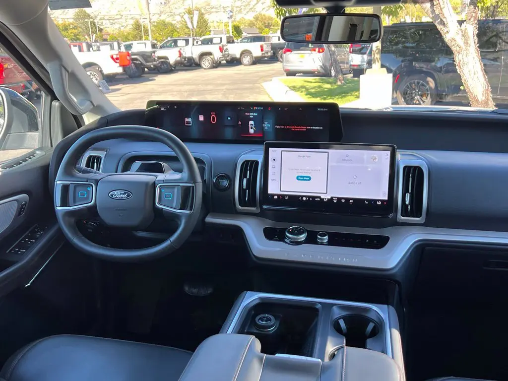 2025 Ford Expedition - $53,998