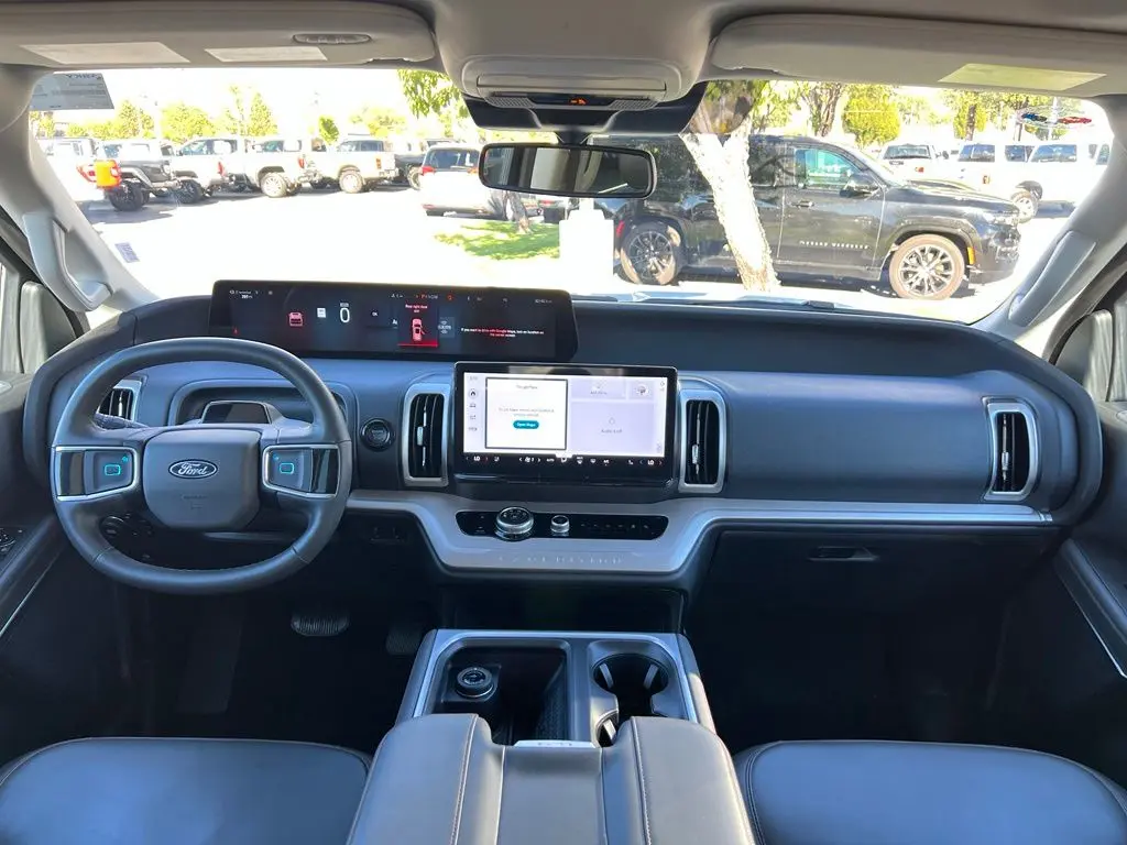 2025 Ford Expedition - $53,998