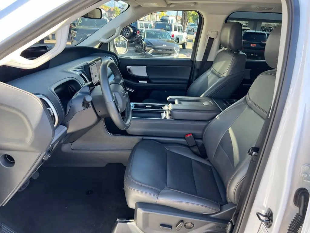 2025 Ford Expedition - $53,998