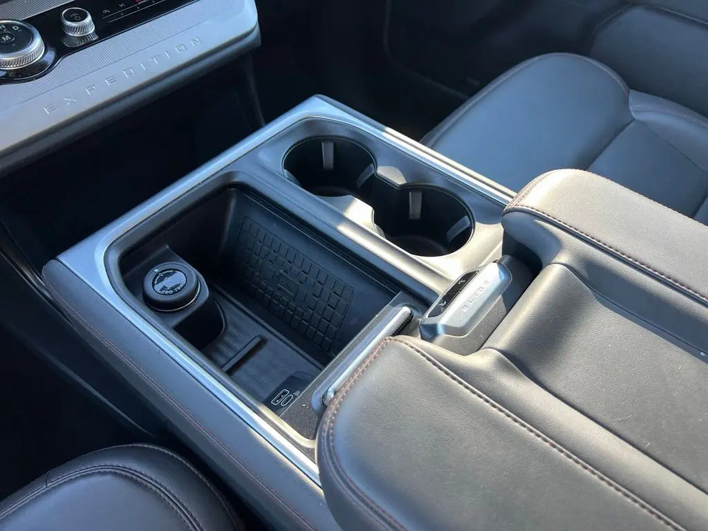 2025 Ford Expedition - $53,998