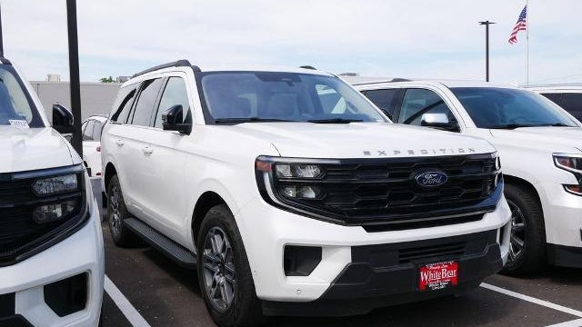 2025 Ford Expedition Active