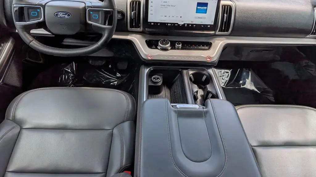 2025 Ford Expedition Active