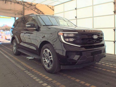 2025 Ford Expedition 4X4 Active 4DR SUV