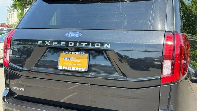 2025 Ford Expedition Active
