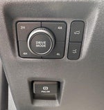 2025 Expedition Thumbnail 19