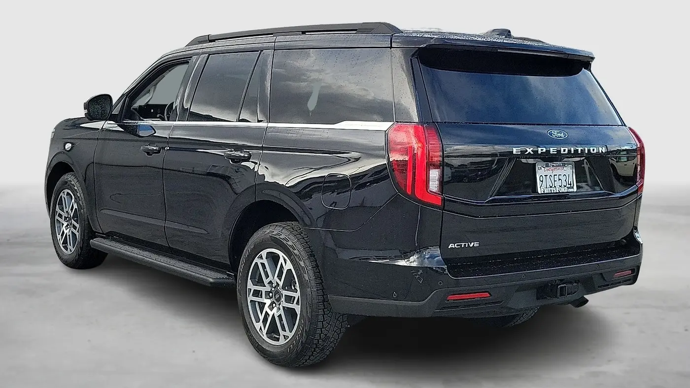 2025 Ford Expedition Active