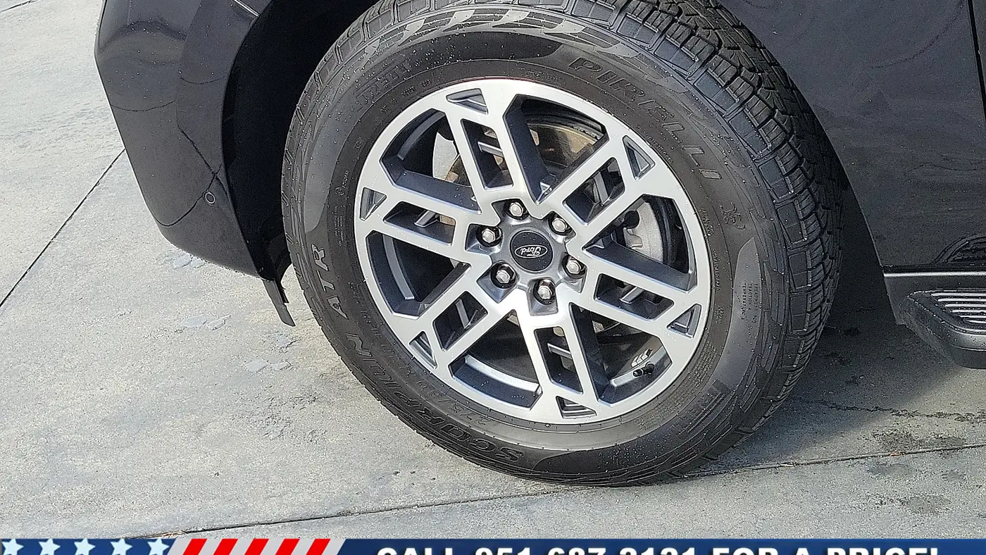 2025 Ford Expedition Active